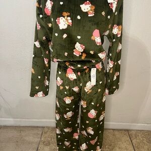 Kids Pajamas with Cartoon Print - Green